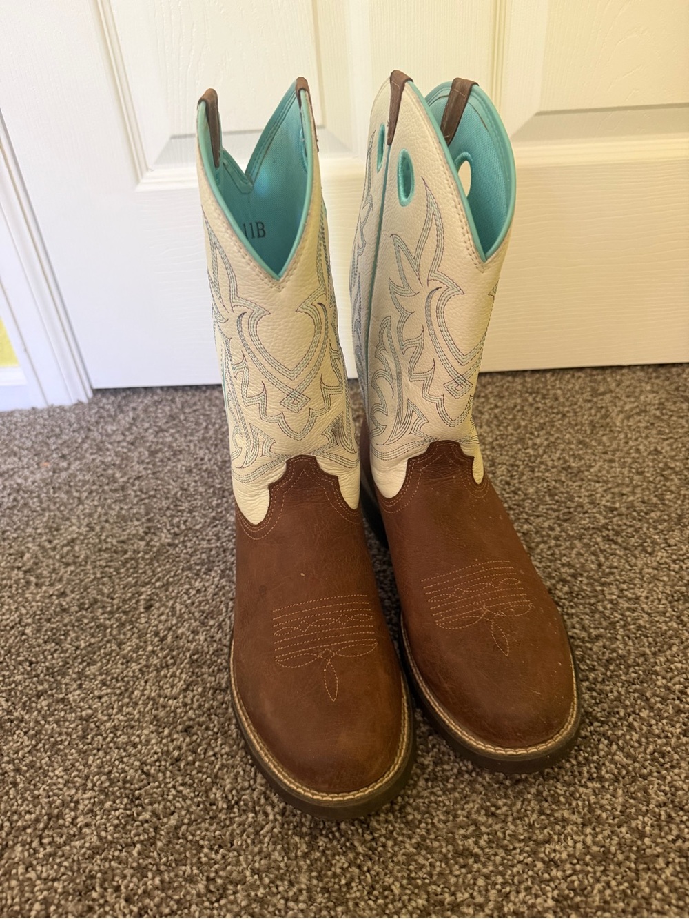 Size 11B Ariat Boots